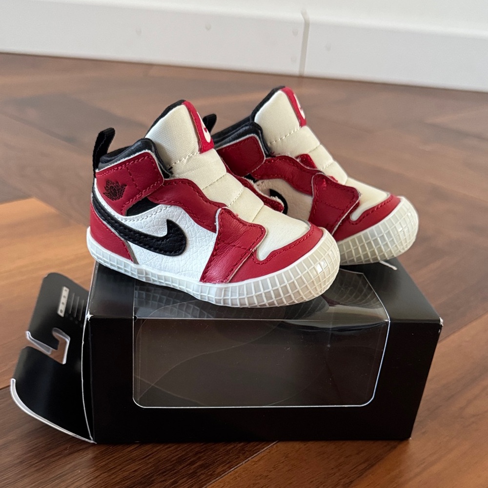 Jordan 1 Crib Bootie